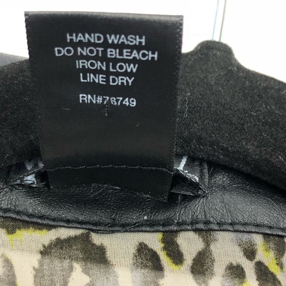 🌼4 for $20 Wet Seal Sheer Cheetah Print Top - Picture 4 of 4